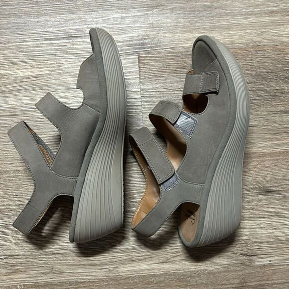 CLARKS Collection Soft Cushion Reedly Juno Wedge Heel - Picture 6 of 8